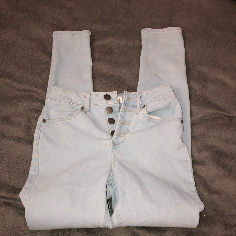 High Wasted jeans